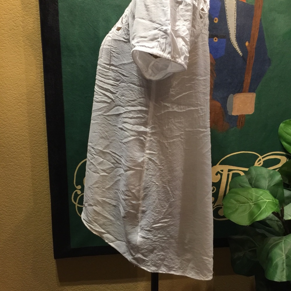 White eyelet cutout embellished Top Short sleeve beaded Hi Lo Hem Feminine - Picture 5 of 7